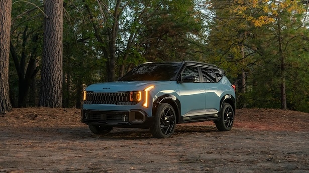 2026%20Kia%20Seltos%20vs%202026%20Hyundai%20Kona-%20Which%20Small%20SUV%20Should%20You%20Choose_.jpg