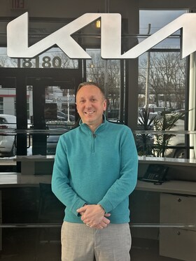 Staff member Phil Almas from ID_f60c635b45dc