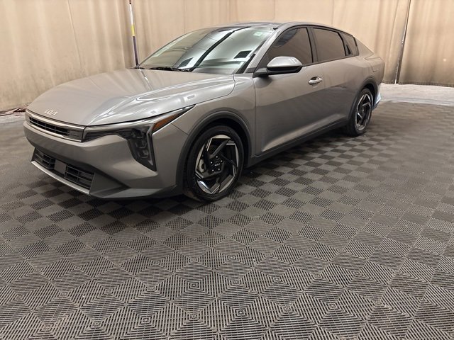 2025 Kia K4 EX's photo