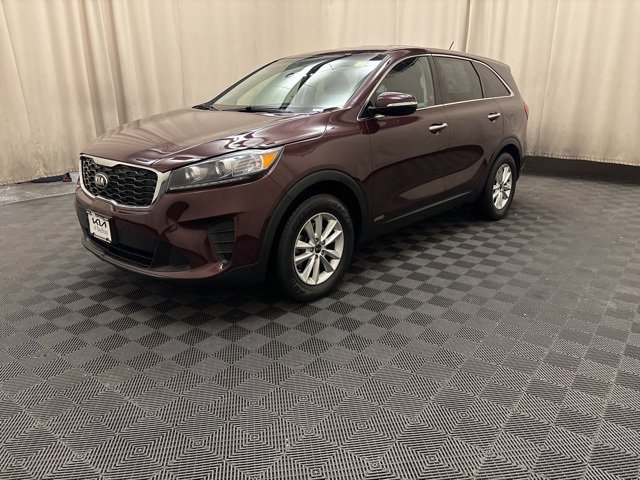 2019 Kia Sorento LX's photo