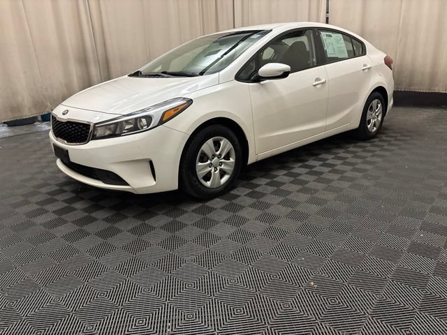 2017 Kia Forte LX AT's photo