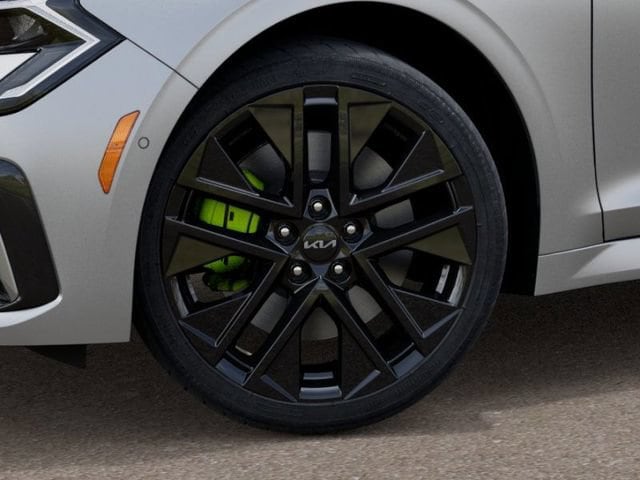 2026 Kia K5 GT - Photo 9