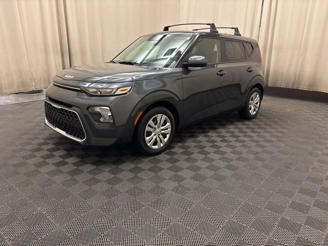 2022 Kia Soul LX's photo
