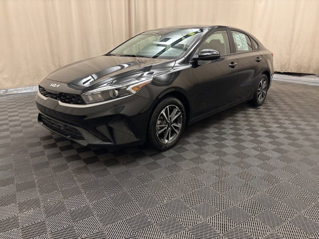 2023 Kia Forte LXS's photo