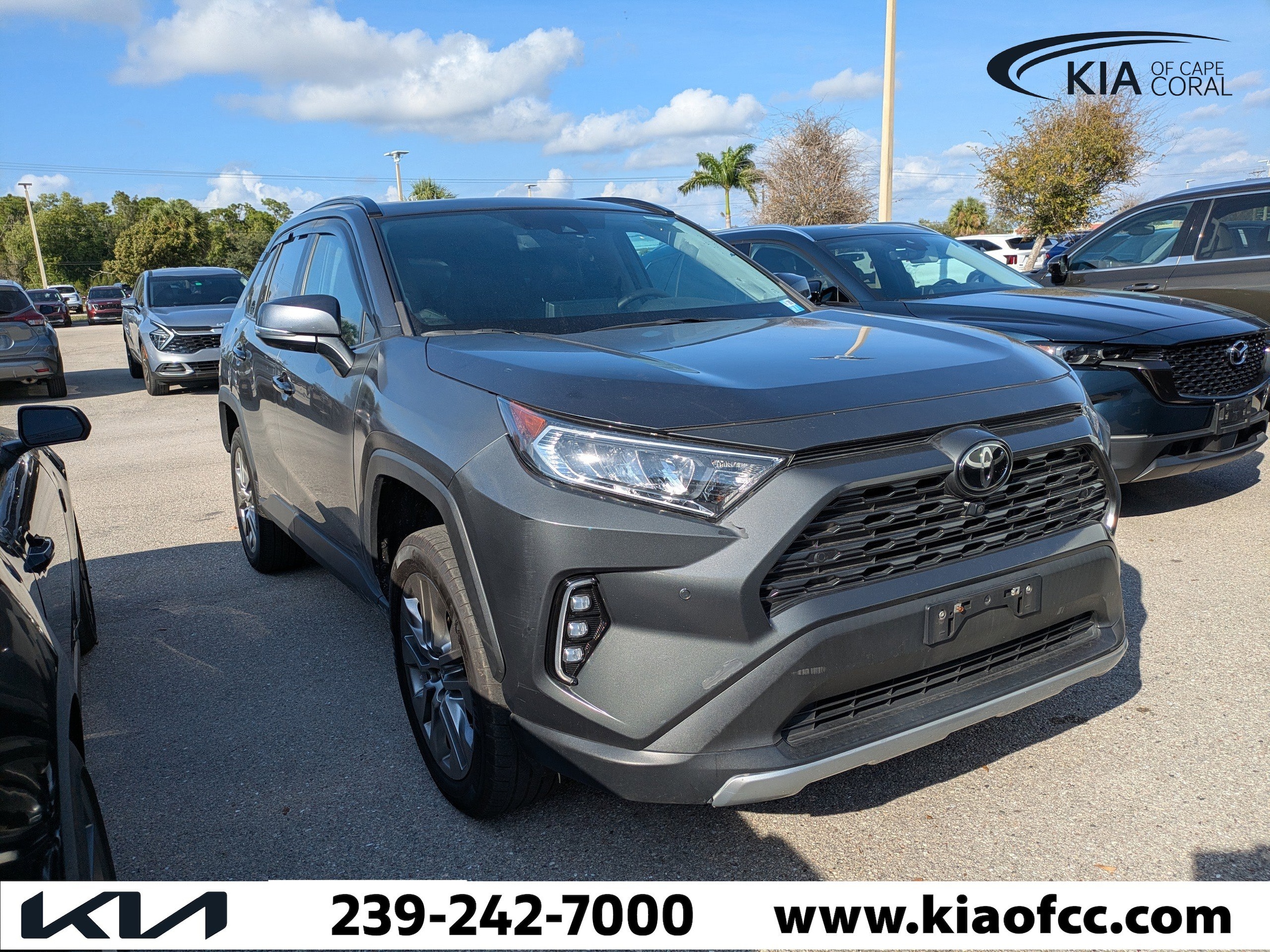 2021 Toyota RAV4 Limited's photo
