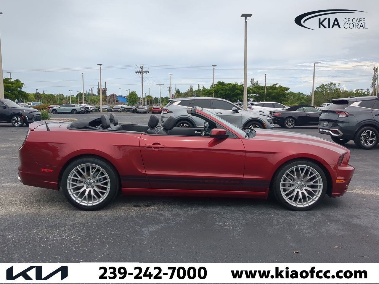 2014 Ford Mustang V6 Premium photo 4