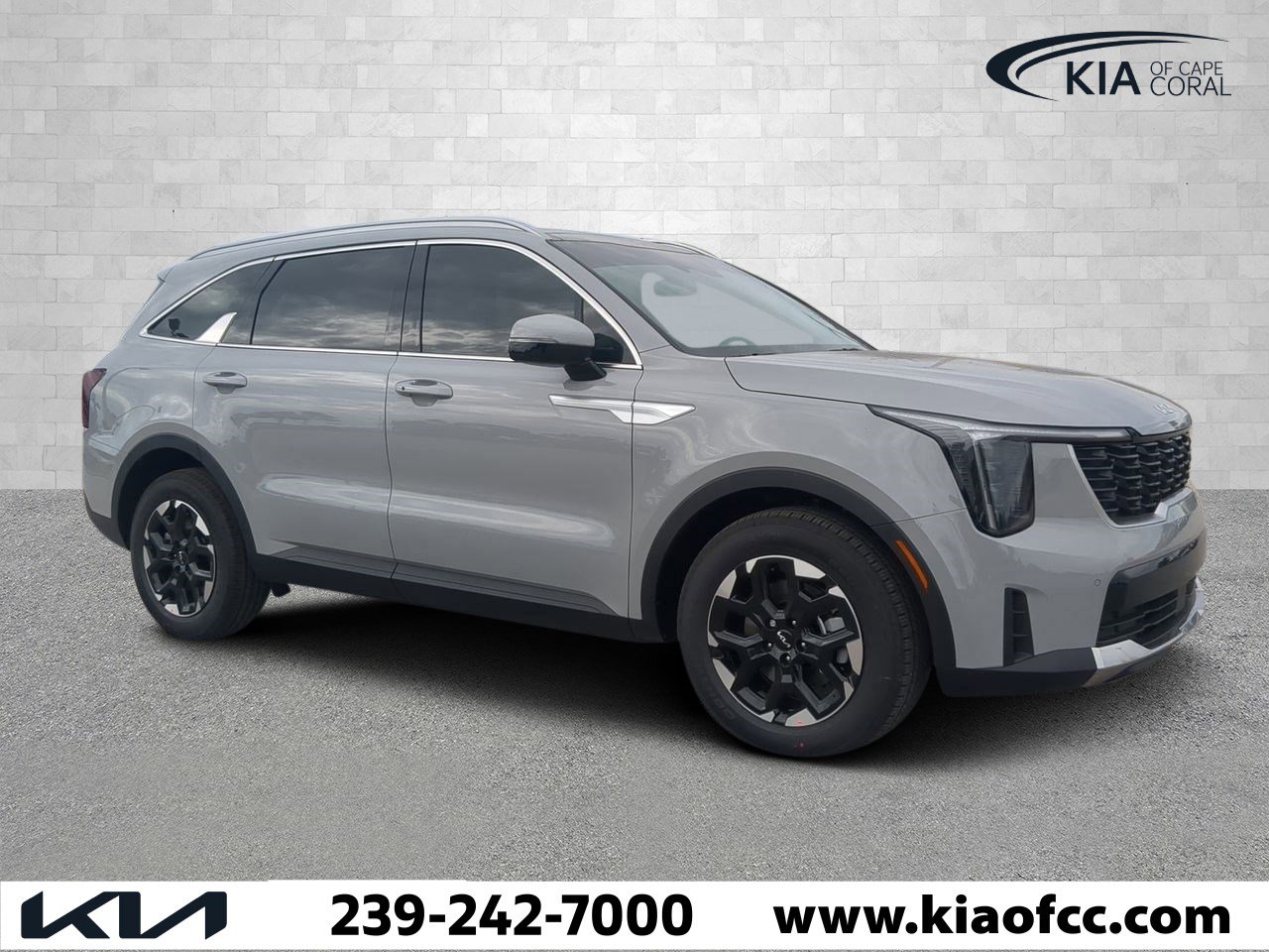 2025 Kia Sorento S's photo