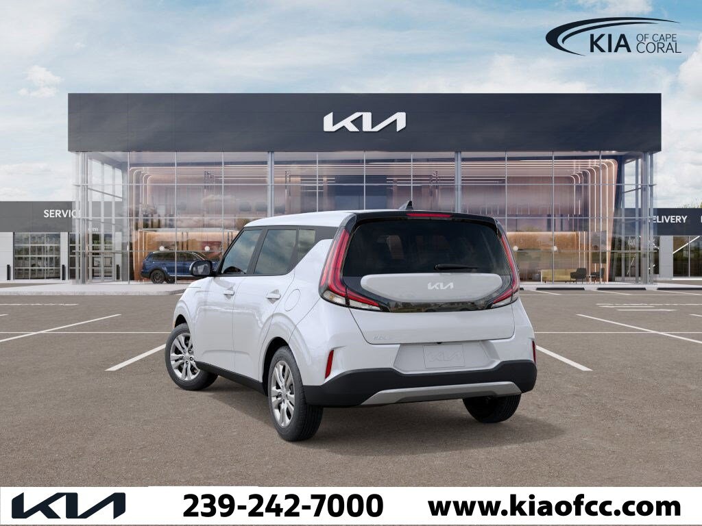 New 2025 Kia Soul LX Hatchback