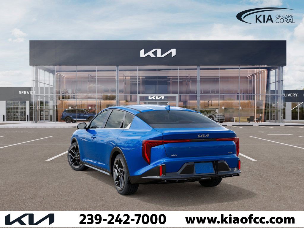 2025 Kia K4 GT-Line photo 4
