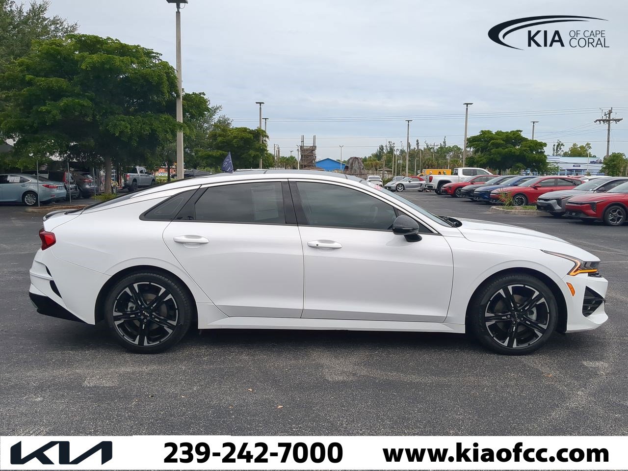 2022 Kia K5 GT-Line photo 3