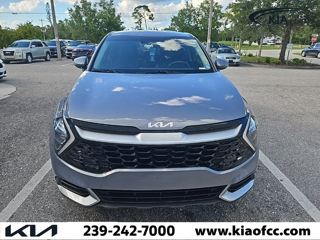 2023 Kia Sportage EX photo 3