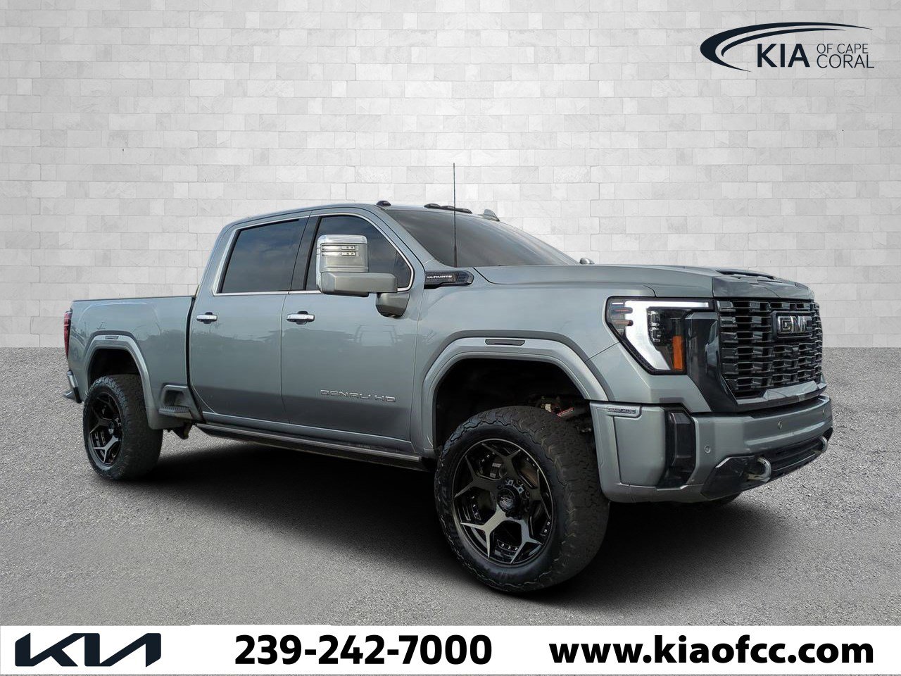 2024 GMC Sierra 2500HD Denali Ultimate's photo