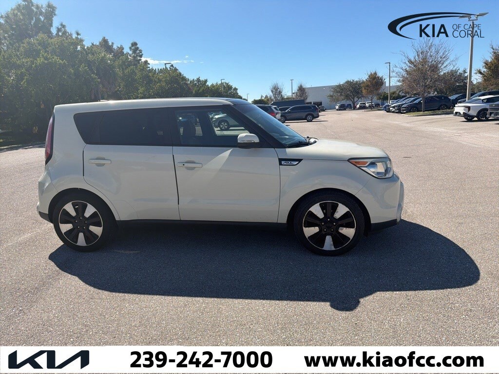 Used 2015 Kia Soul ! FWD Hatchback