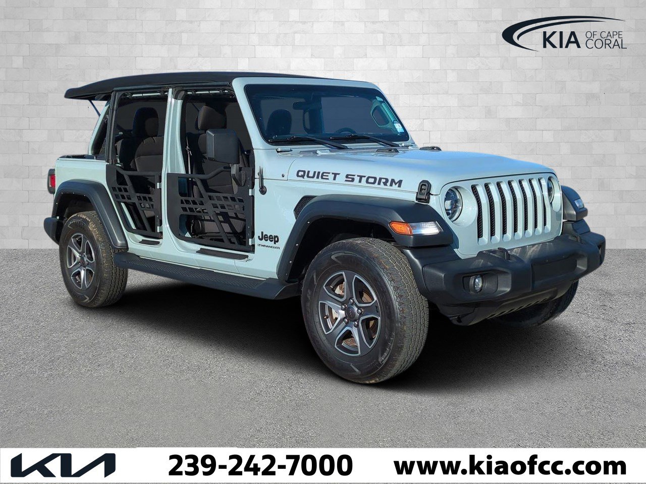 2023 Jeep Wrangler 4-Door Sport S's photo