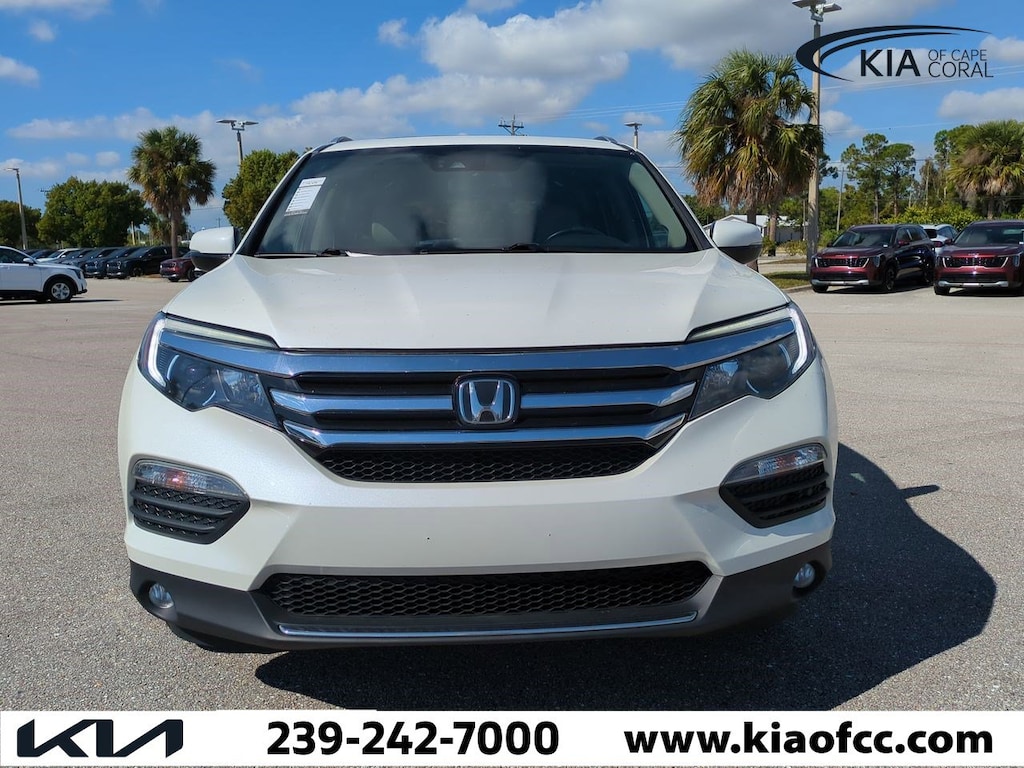 Used 2017 Honda Pilot Elite AWD SUV