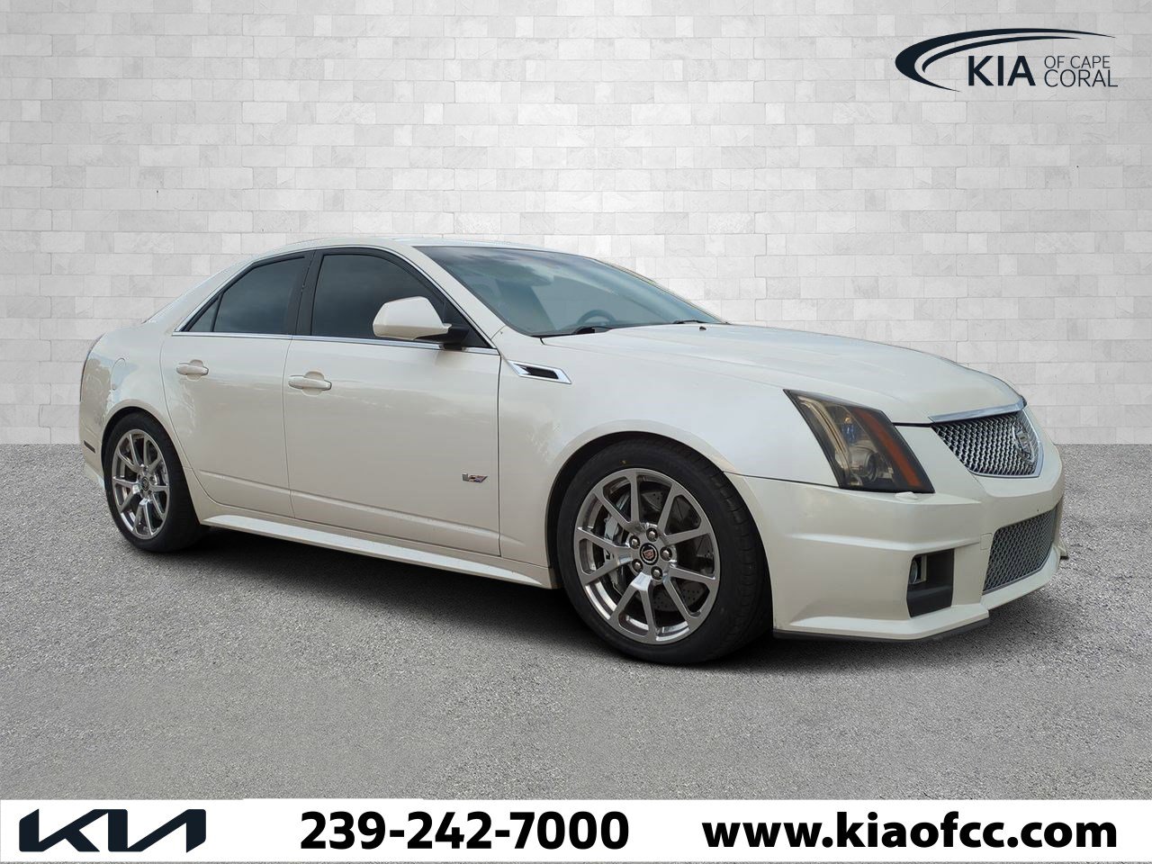 2013 Cadillac CTS-V Sport Sedan V's photo
