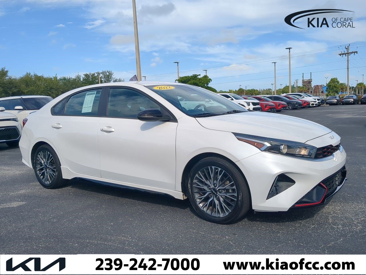 2022 Kia Forte GT-Line photo 2