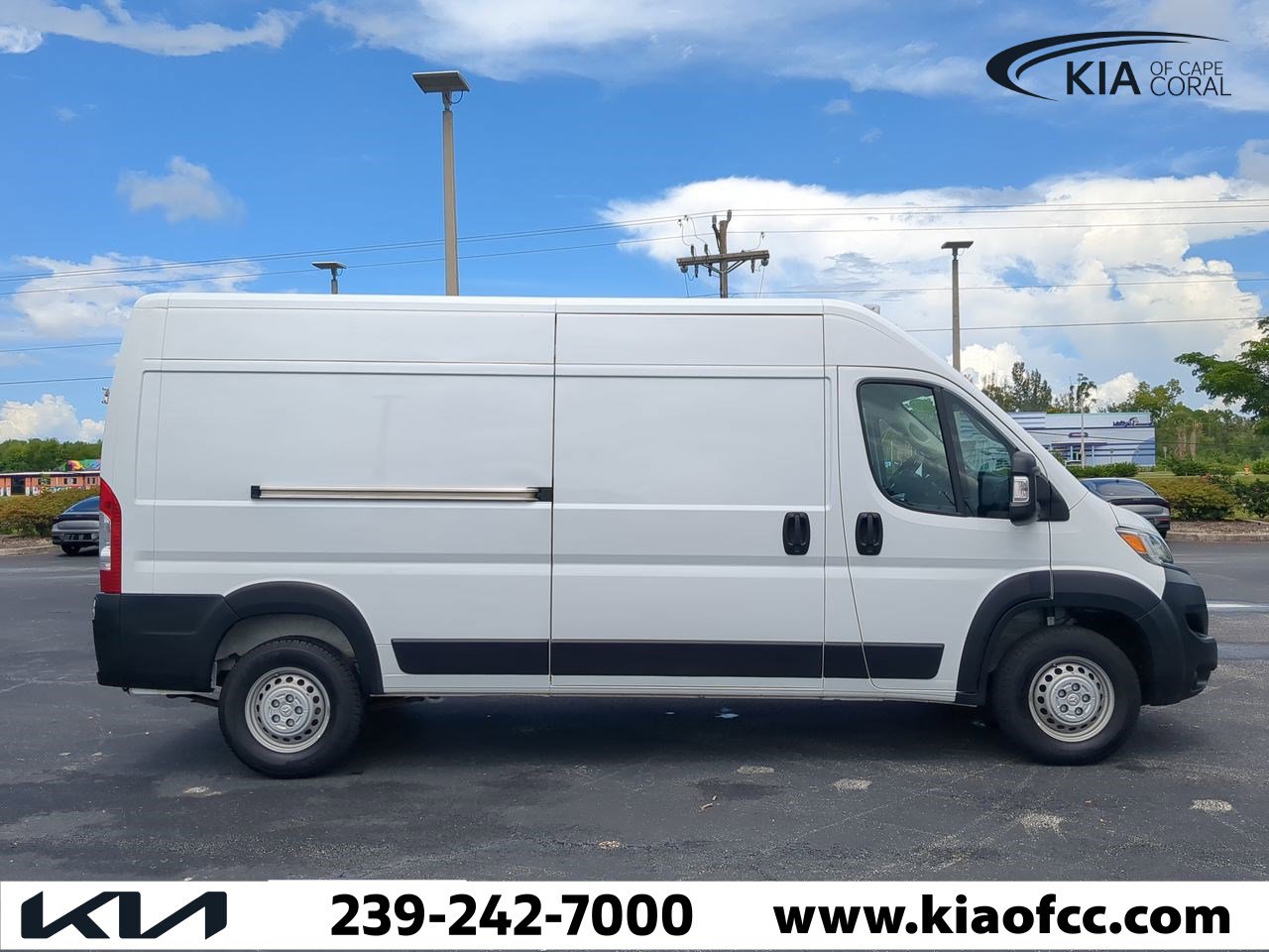 2024 Ram ProMaster 2500 photo 3