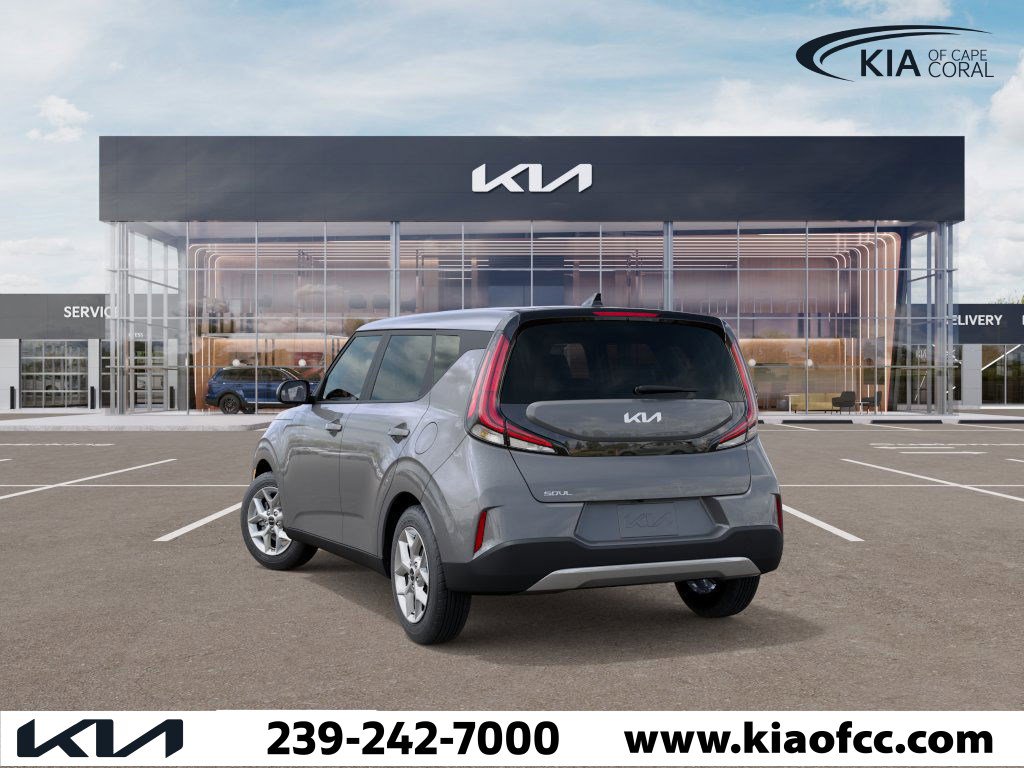 2025 Kia Soul LX S photo 2