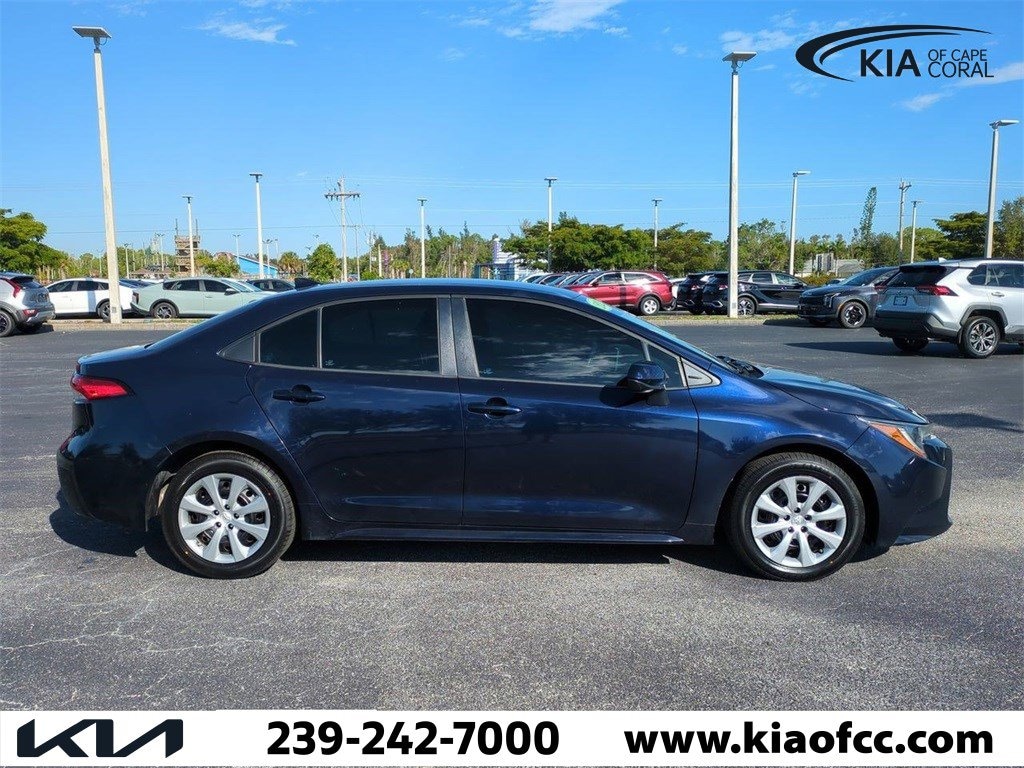 Used 2021 Toyota Corolla LE Sedan