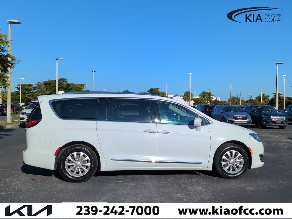 Used 2018 Chrysler Pacifica Touring L Plus Van