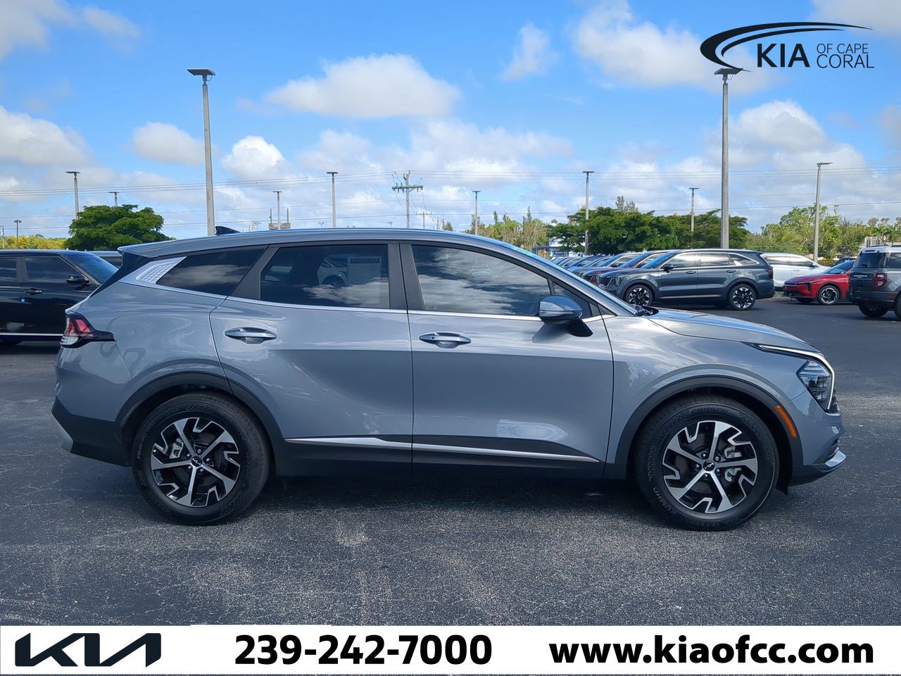 2024 Kia Sportage EX photo 4