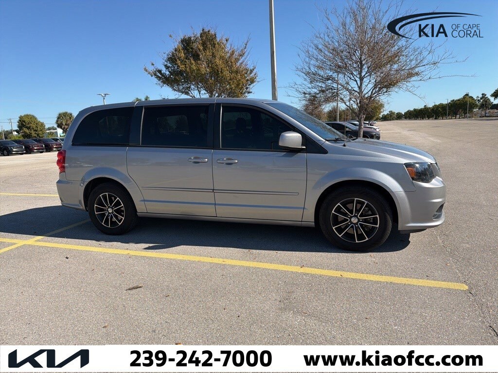 Used 2017 Dodge Grand Caravan SE Van