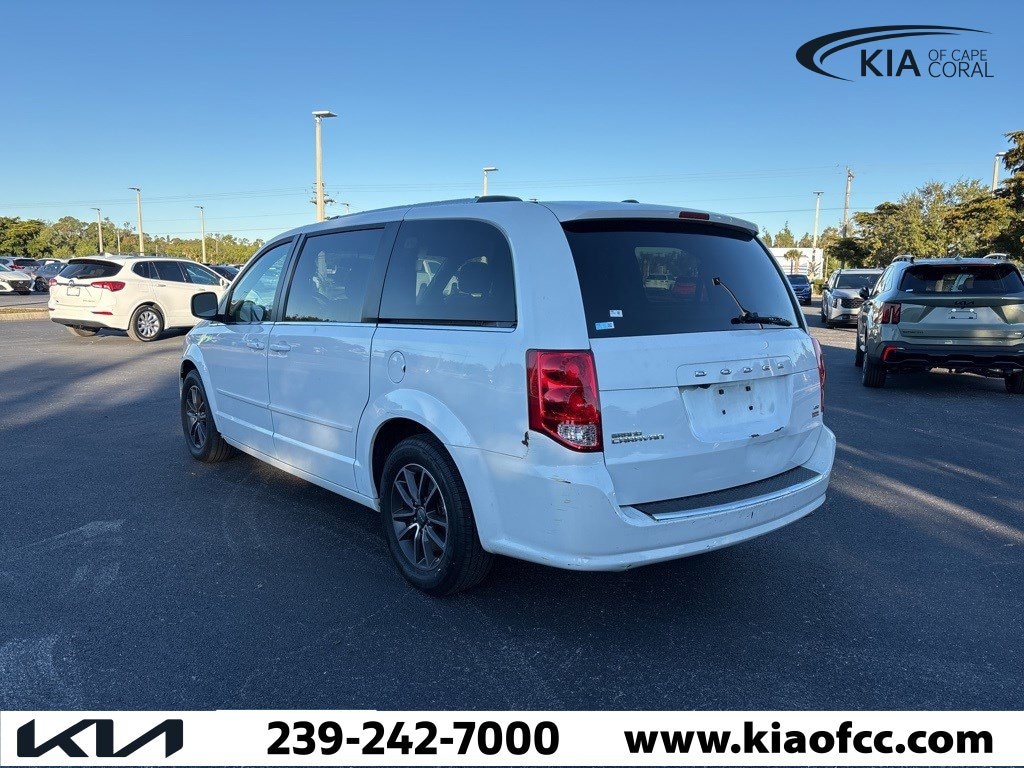 Used 2017 Dodge Grand Caravan SXT Van