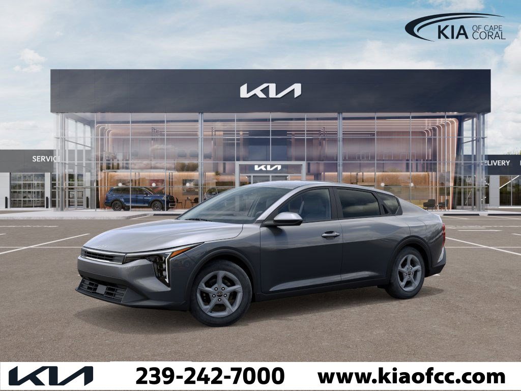 2025 Kia K4 LXS photo 2