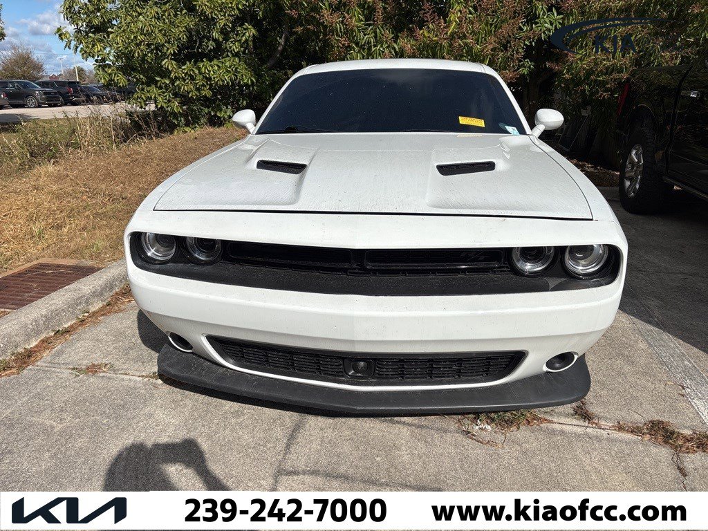 2023 Dodge Challenger R/T's photo