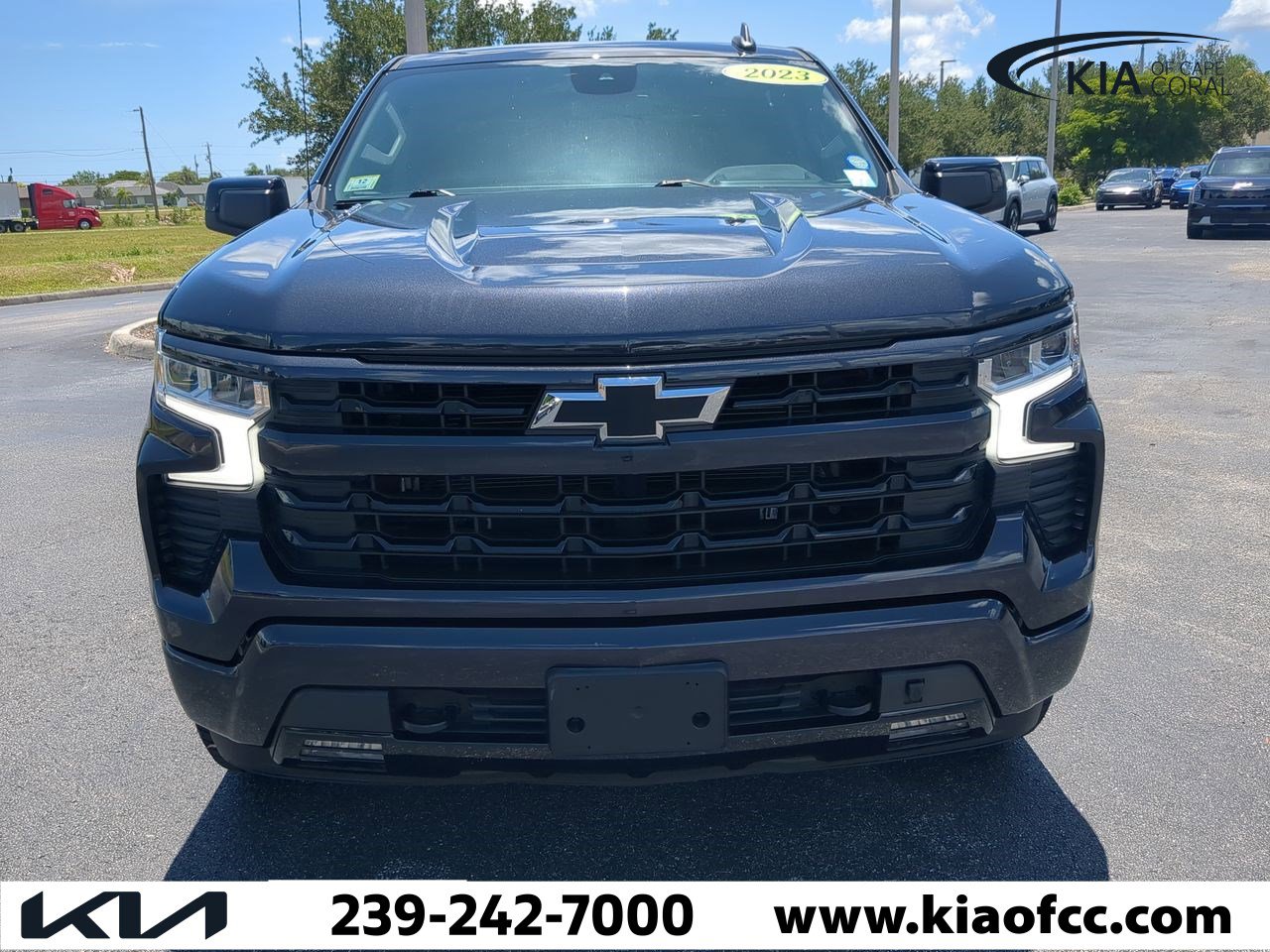 2023 Chevrolet Silverado 1500 RST photo 2