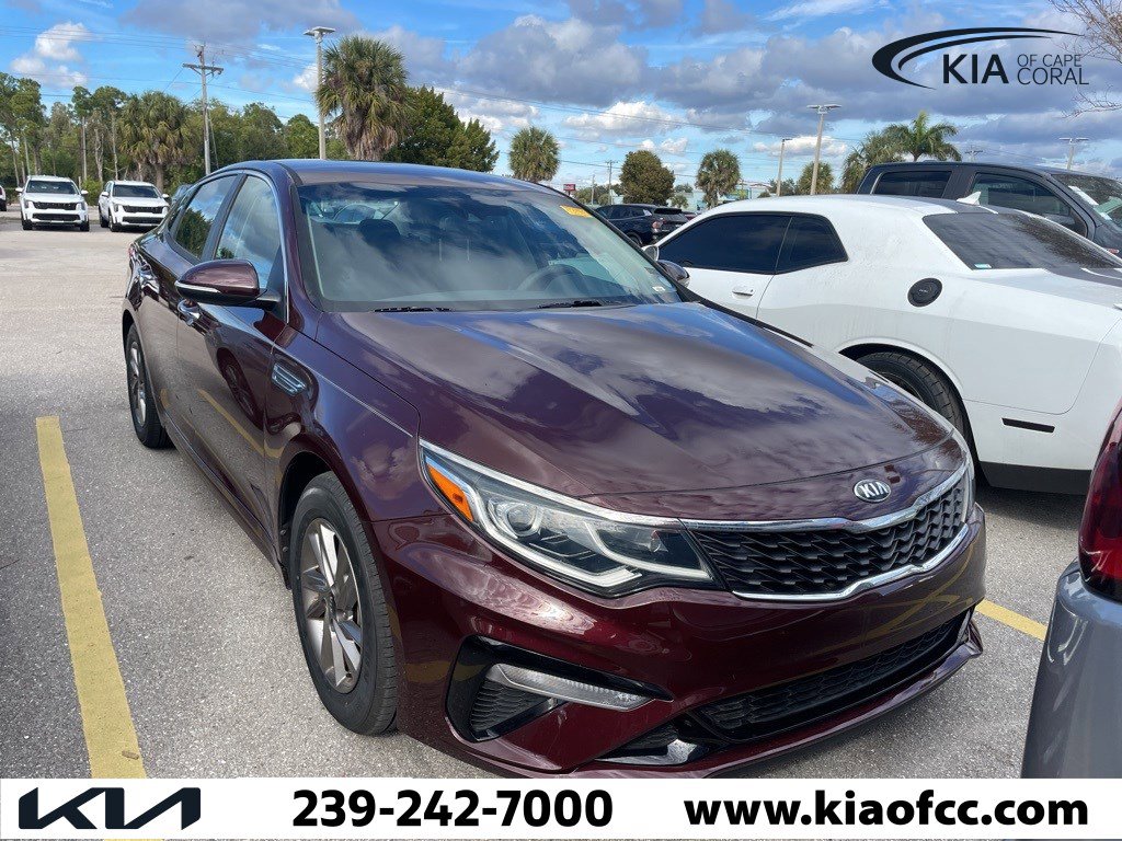 2020 Kia Optima LX's photo