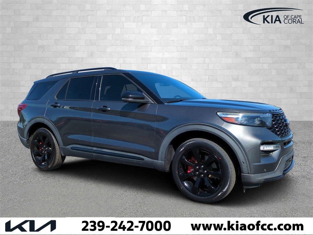 2020 Ford Explorer ST's photo