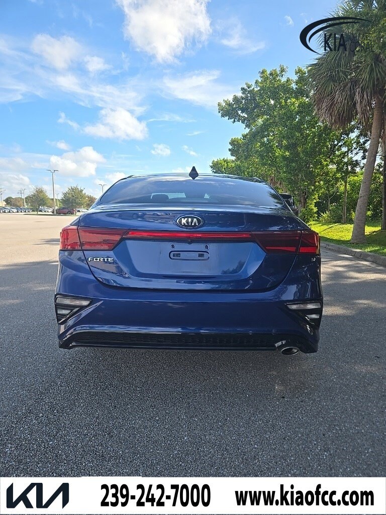 2021 Kia Forte FE LXS photo 2
