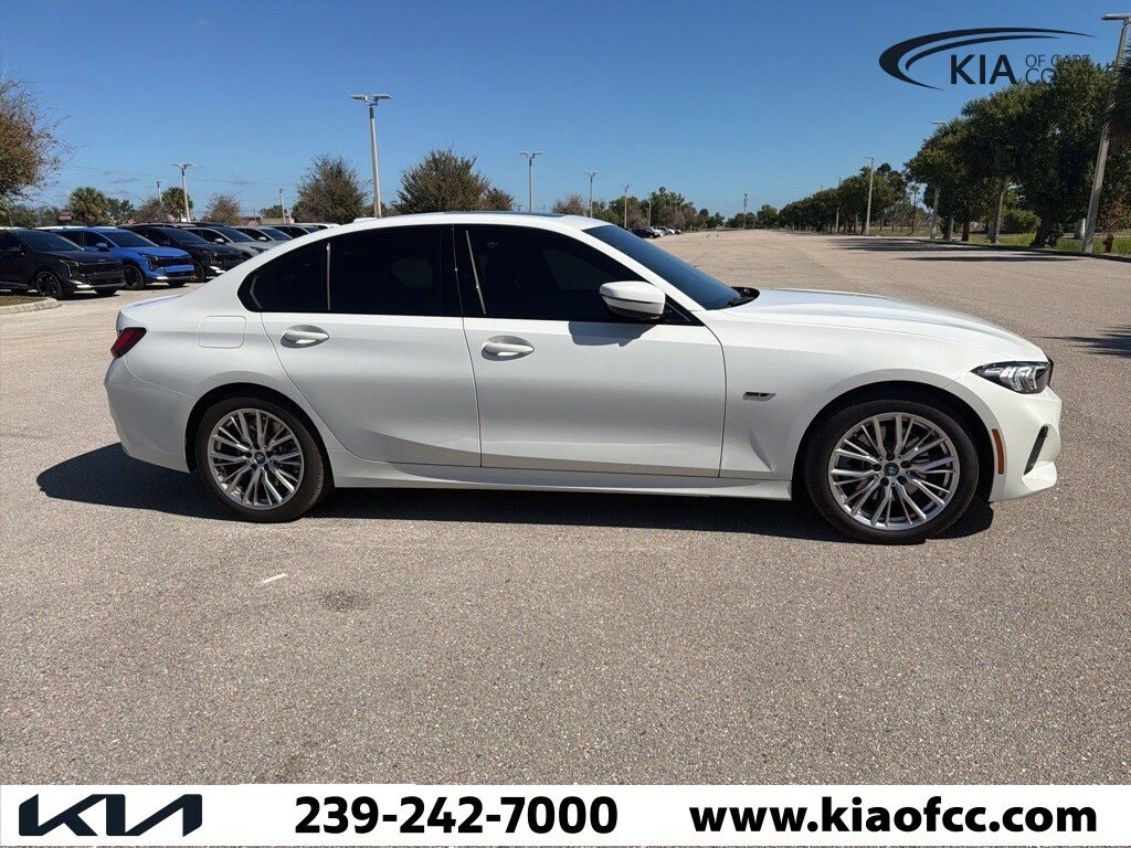 2023 Bmw 330e 3-Series photo 4