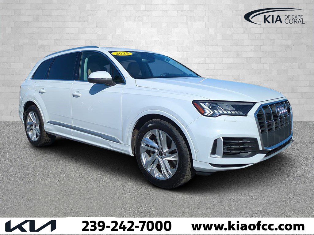 2023 Audi Q7 55 Prestige's photo
