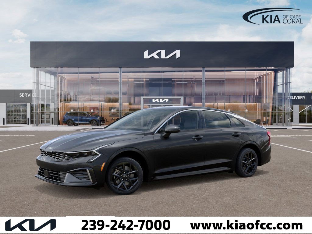 2025 Kia K5 LXS photo 3