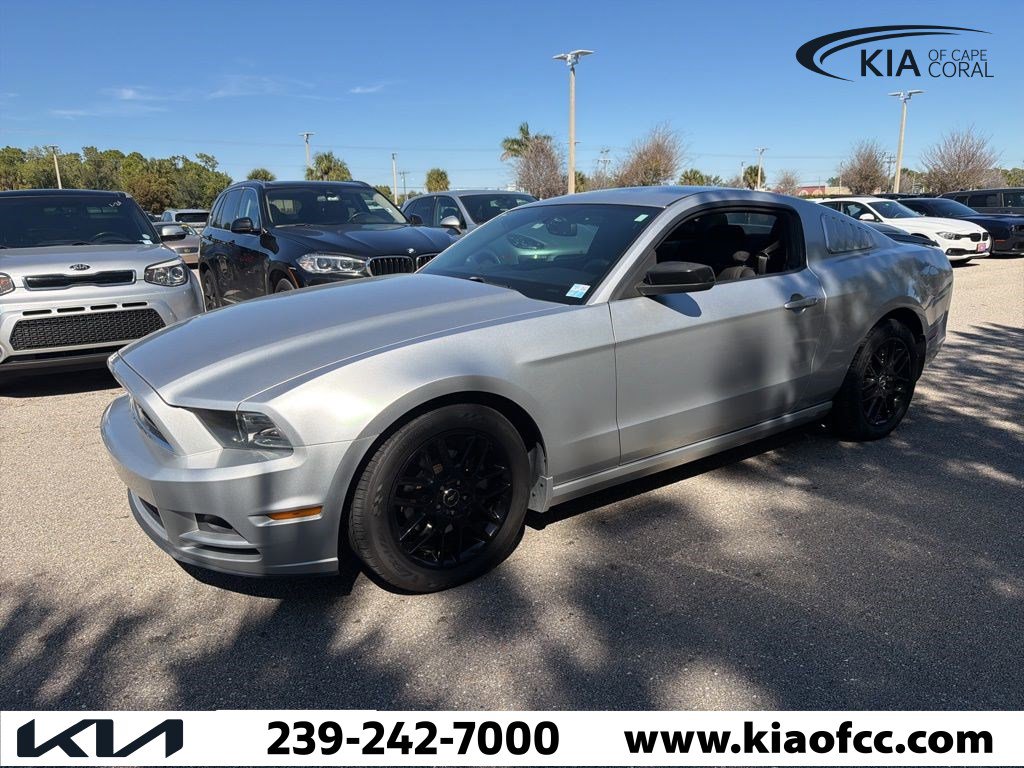 2014 Ford Mustang V6