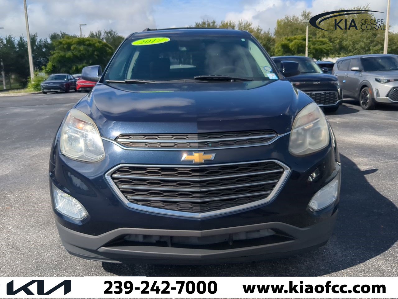 2017 Chevrolet Equinox LT photo 3