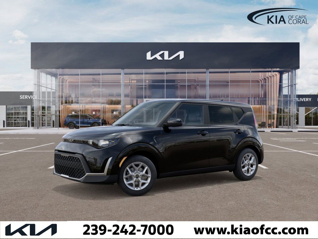 2025 Kia Soul LX S photo 3