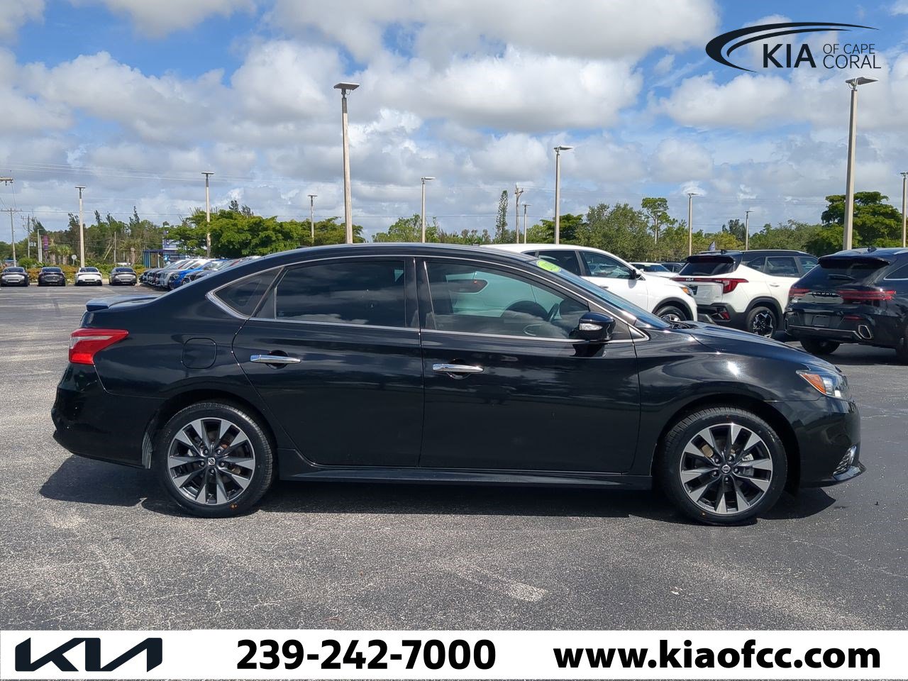 2019 Nissan Sentra SR photo 4