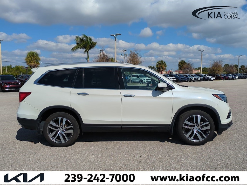 Used 2017 Honda Pilot Elite AWD SUV