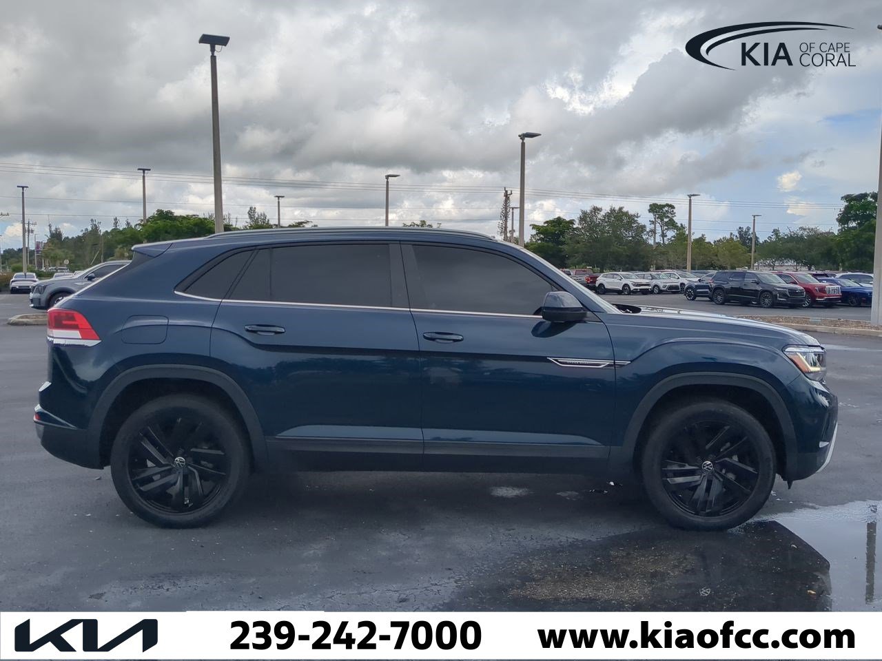 2022 Volkswagen Atlas Cross Sport SE Technology photo 3
