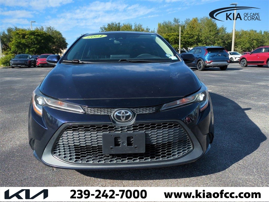 Used 2021 Toyota Corolla LE Sedan