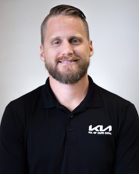 Staff member MARK SIDEY from ID_8f7ca7157dc1