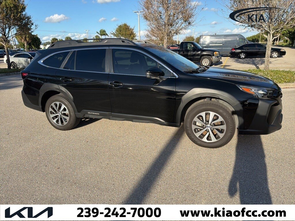 Used 2023 Subaru Outback Premium SUV