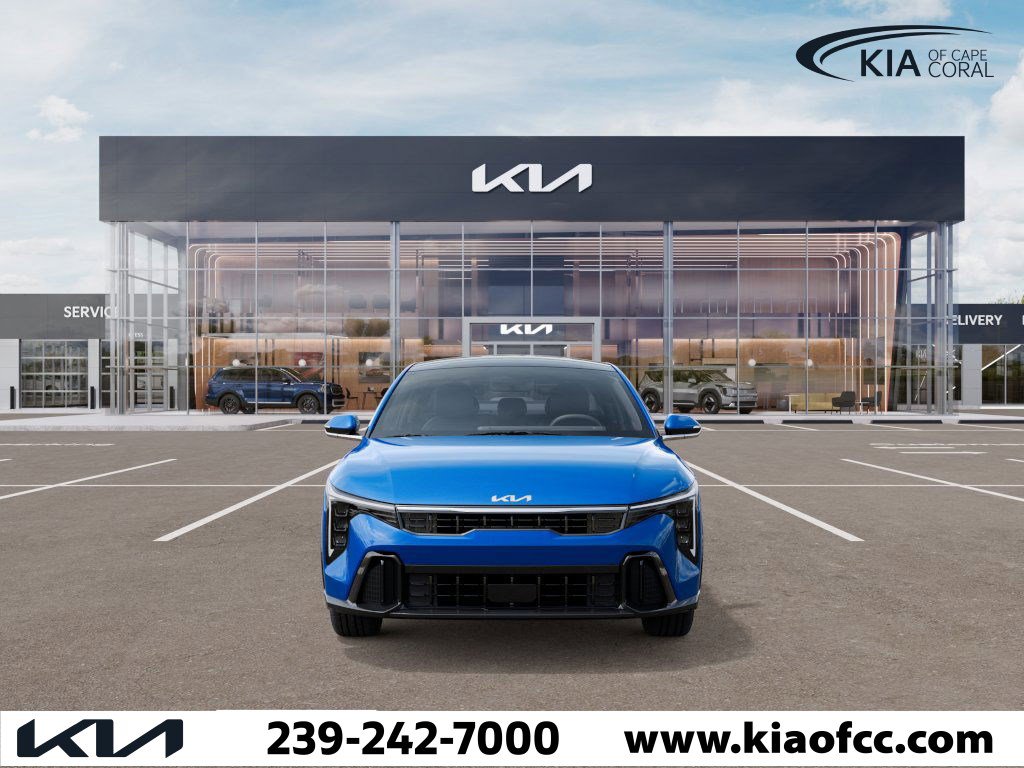 2025 Kia K4 GT-Line photo 2