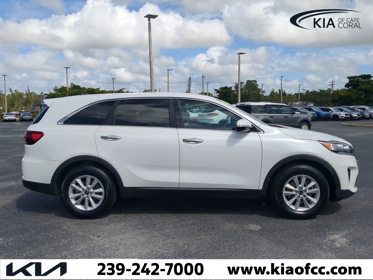 2020 Kia Sorento LX photo 4