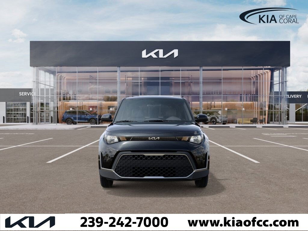 New 2025 Kia Soul LX Hatchback