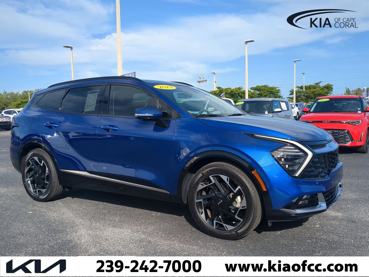 2023 Kia Sportage photo 2